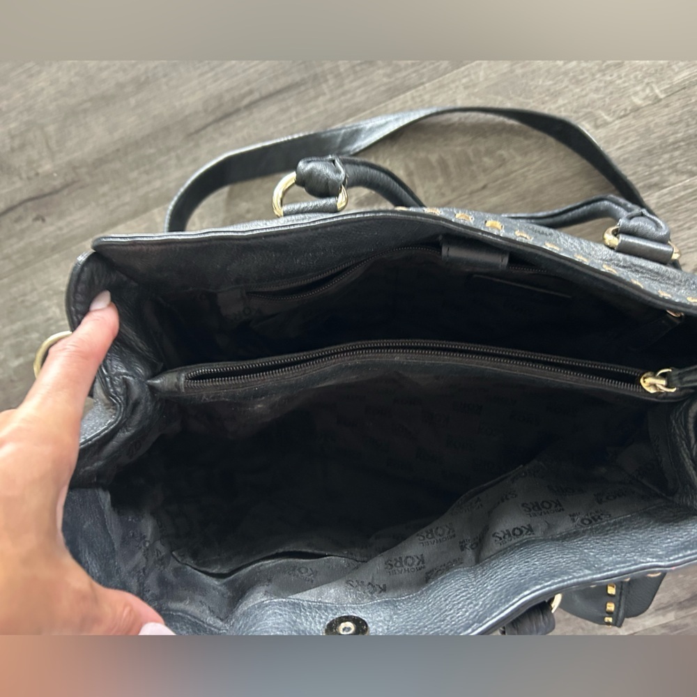 Michael Kors Purse - Picture 7 of 15